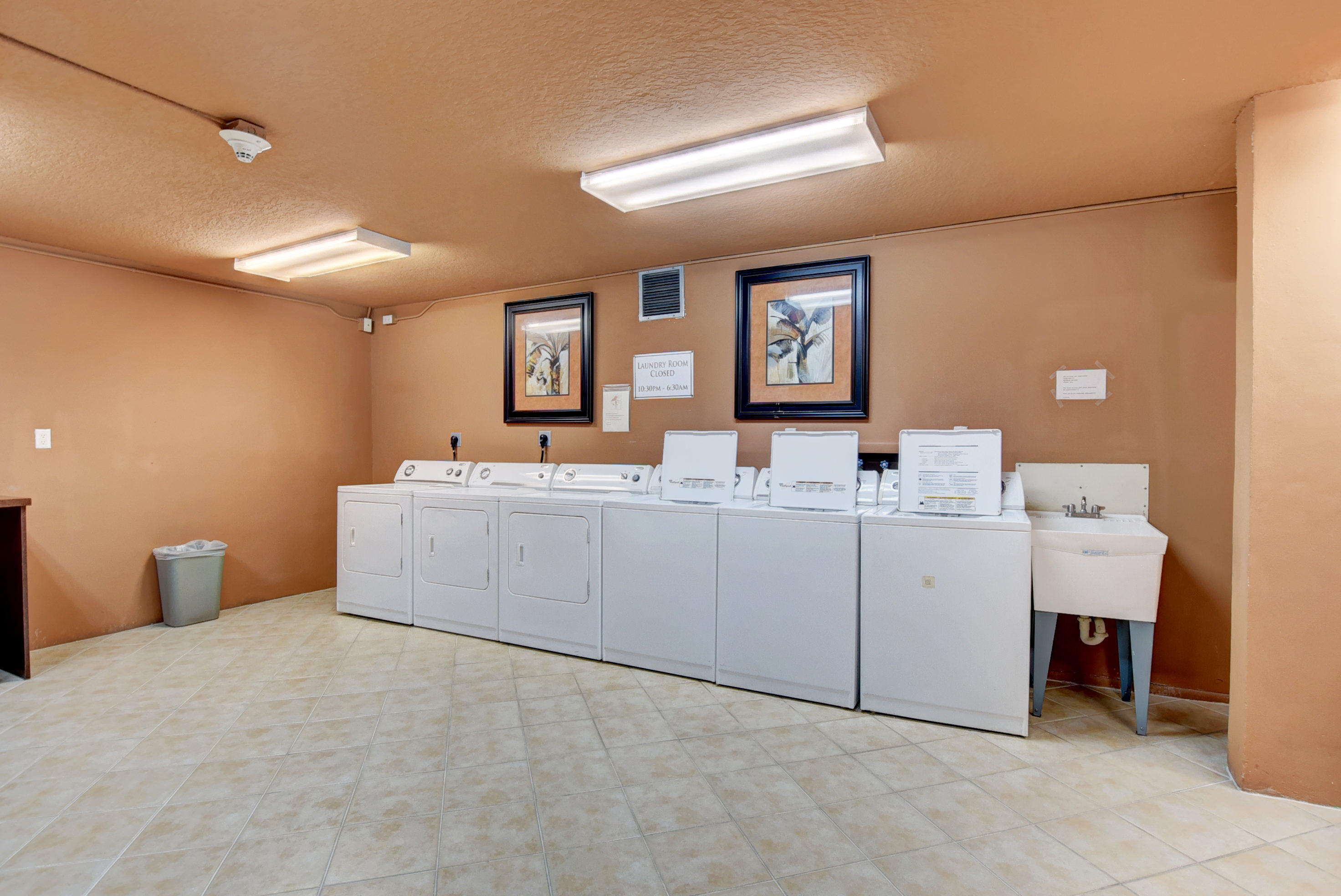 1000 Spanish River Road, Unit 3H Boca Raton, FL 33432 - Photo 33 of 34 3rd Floor Laundry Room