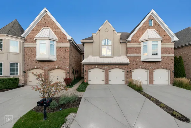 $559,000 | 156 Paxton Road, Bloomingdale, IL 60108