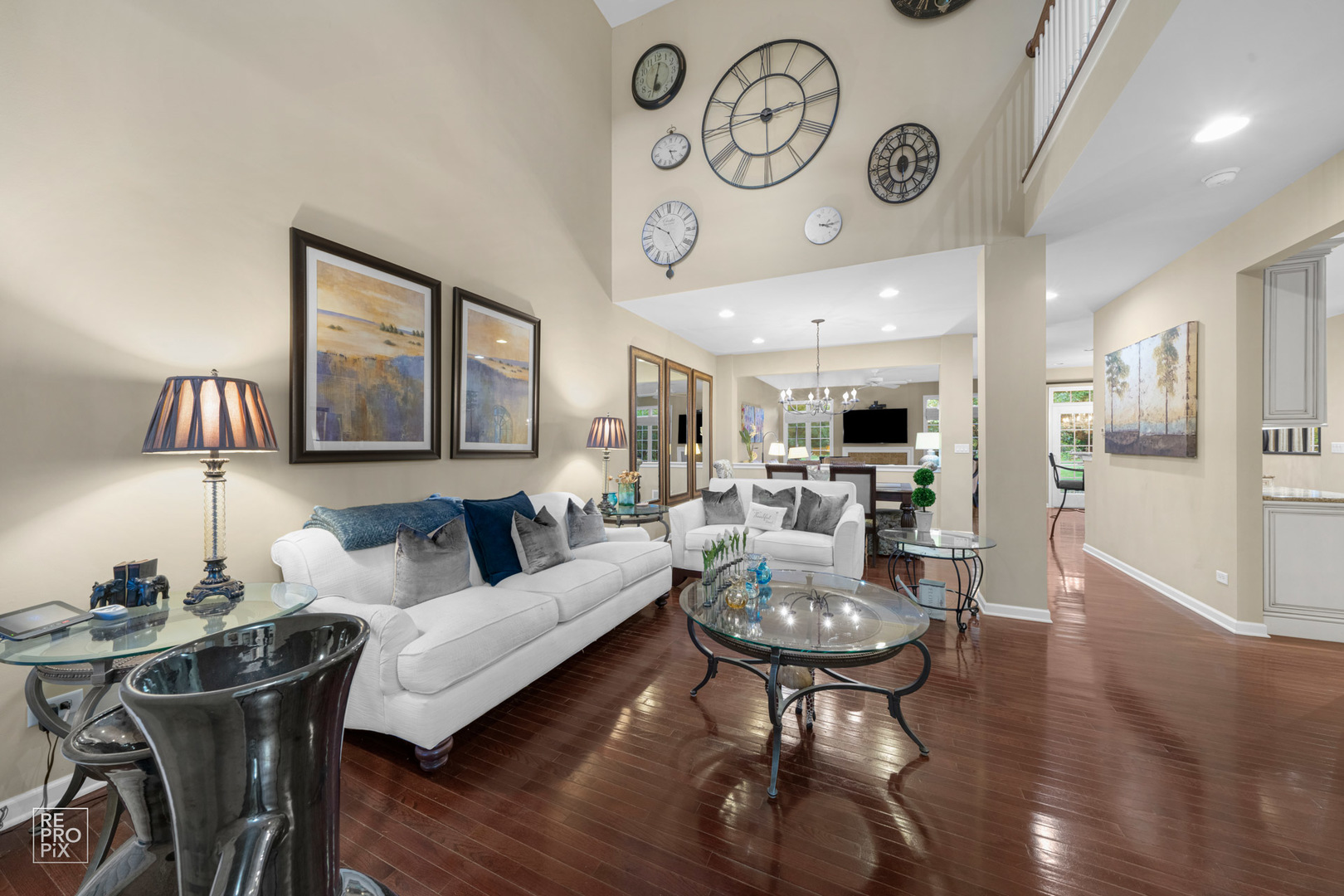 156 Paxton Road Bloomingdale, IL 60108 - Photo 2 of 10