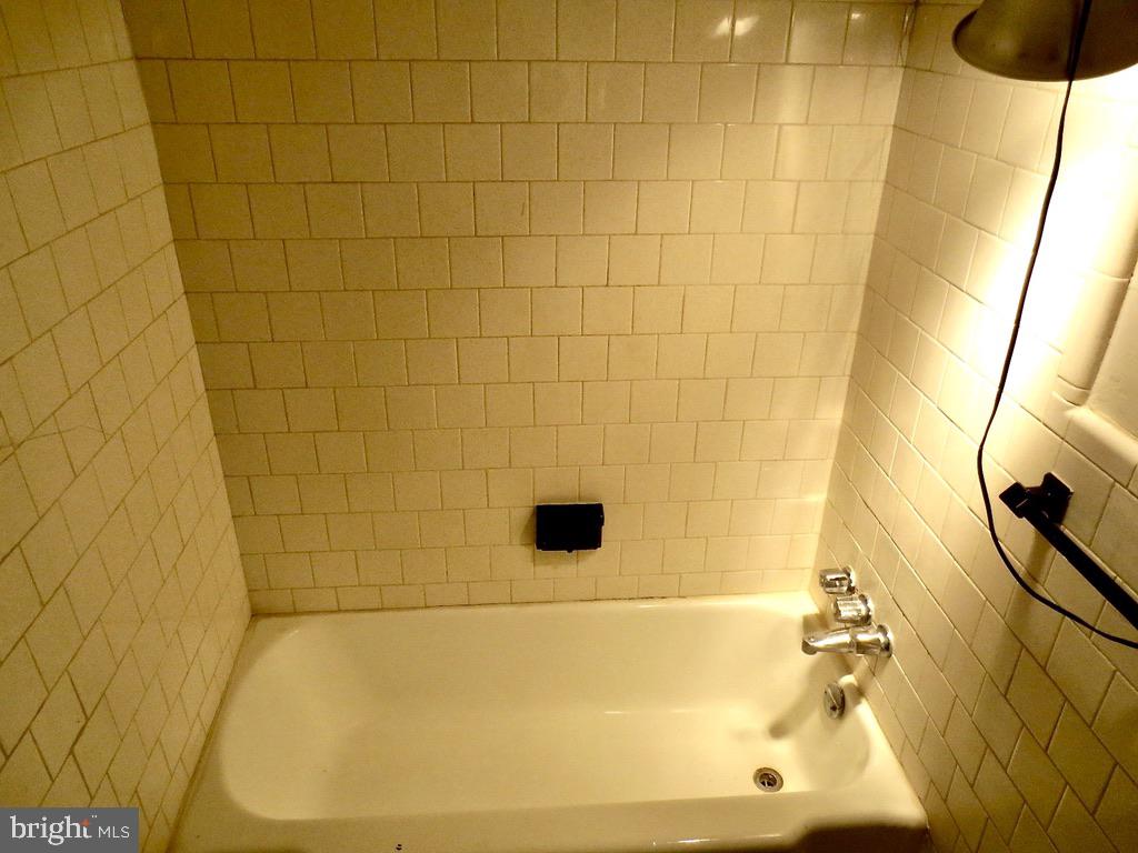 513 12th Street Northeast, Unit 9 Washington, DC 20002 - Photo 15 of 35 Gallery Image 15