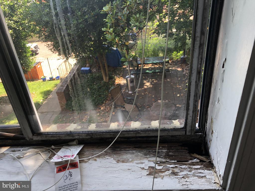 513 12th Street Northeast, Unit 9 Washington, DC 20002 - Photo 22 of 35 Estimates available for Window replacement