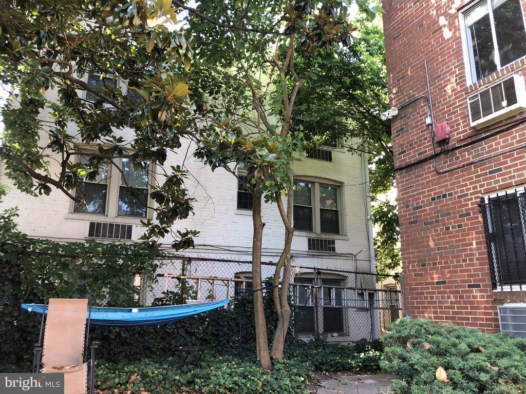 513 12th Street Northeast, Unit 9 Washington, DC 20002 - Photo 32 of 35 Ther is a large back yard with a patio