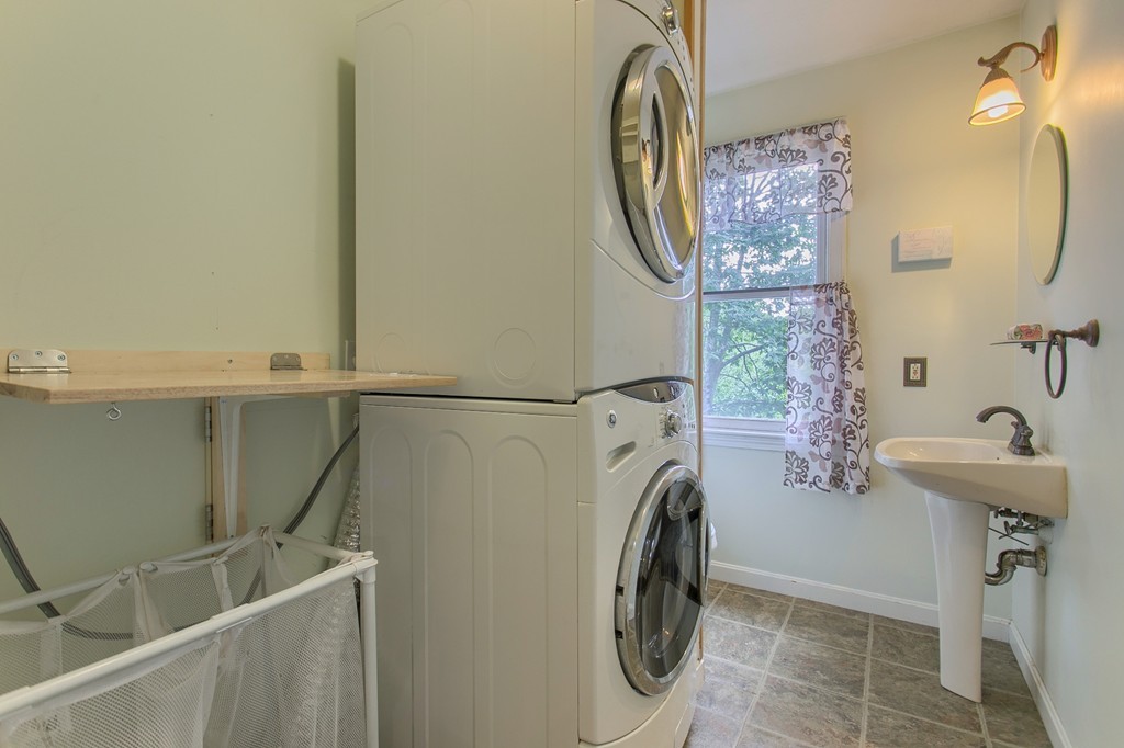 171 Northwest Road Spencer, MA 01562 - Photo 14 of 30 a utility room with dryer and washer