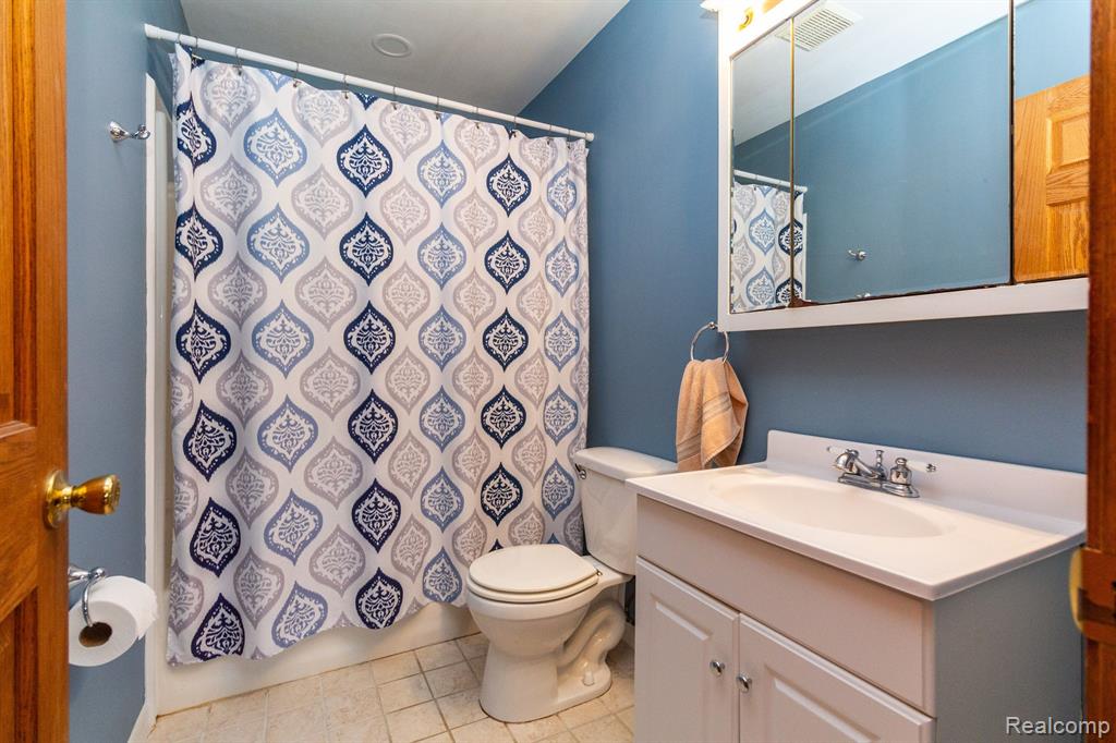 27469 Waltz Road New Boston, MI 48164 - Photo 36 of 60