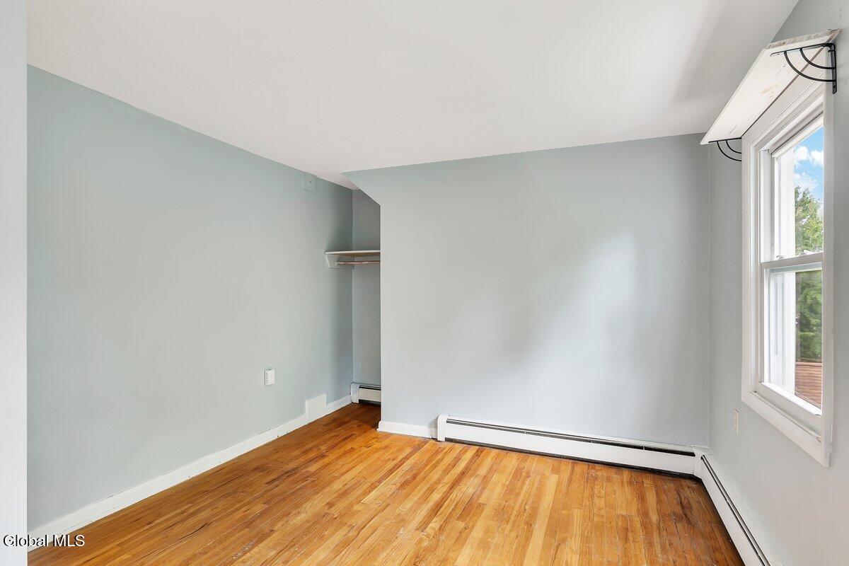 162 Consaul Road Colonie, NY 12205 - Photo 21 of 38 162 Consaul Rd-22