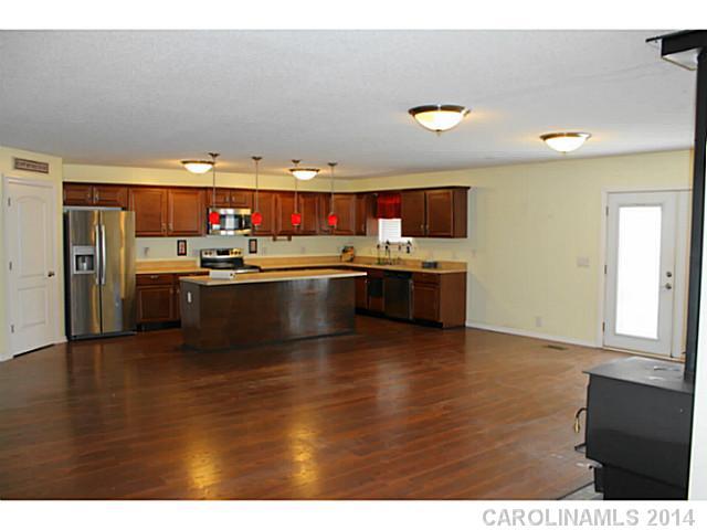 301 Oak Hollow Road Union Grove, NC 28689 - Photo 5 of 16 Gallery Image 5