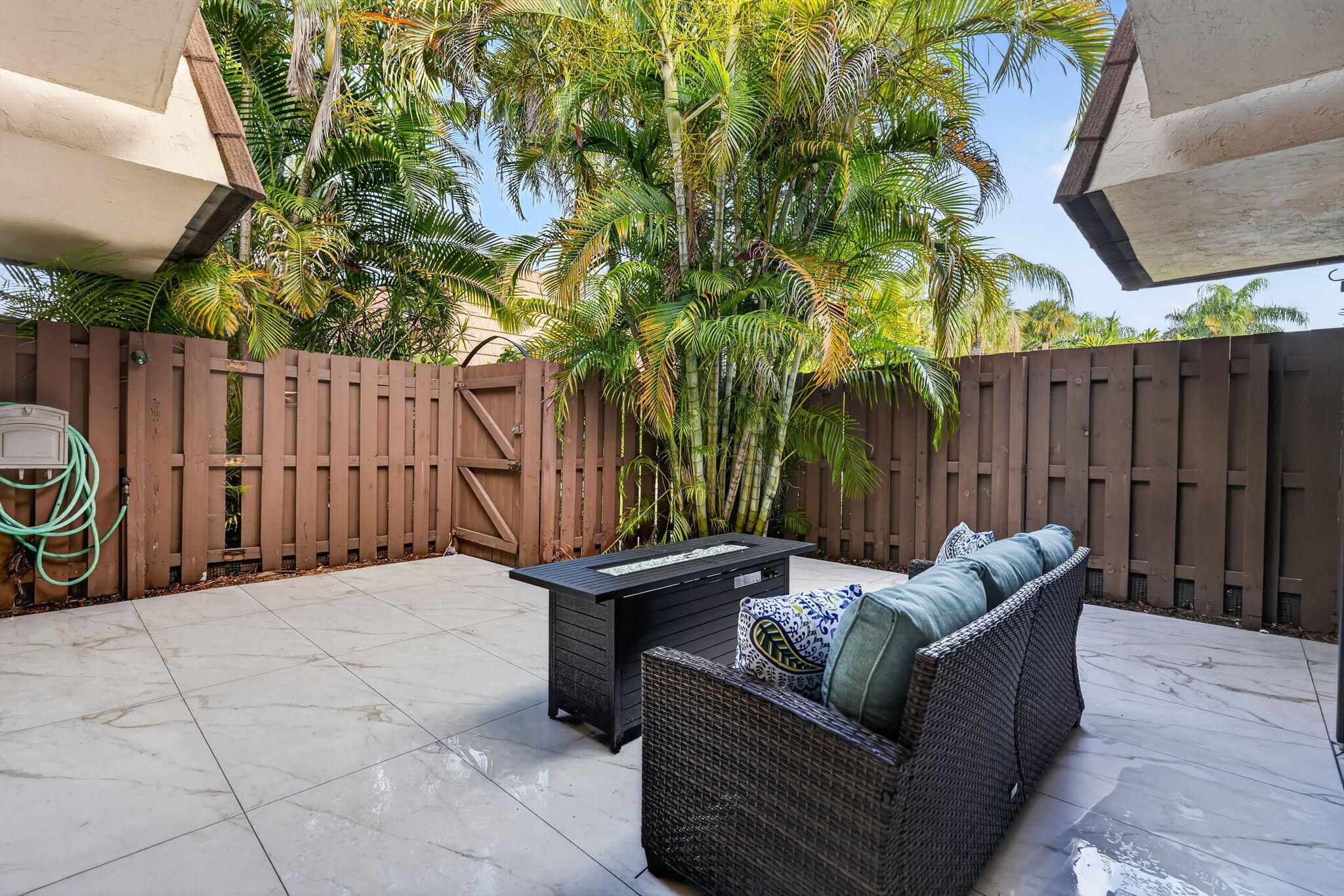 825 Center Street, Unit 32B Jupiter, FL 33458 - Photo 4 of 24 10-web-or-mls-_MLP6392