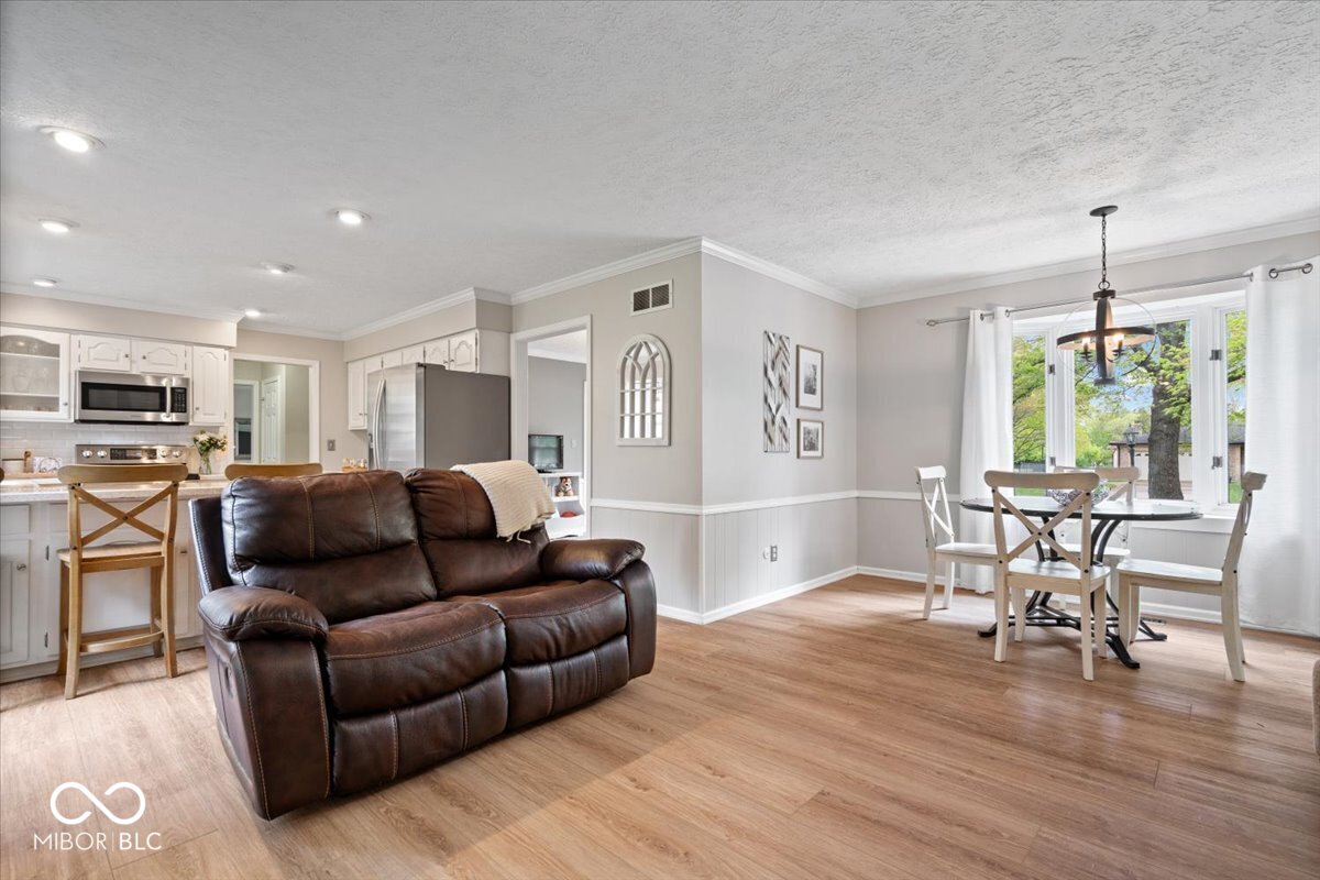 13363 Lantern Road Fishers, IN 46038 - Photo 12 of 38 Gallery Image 12