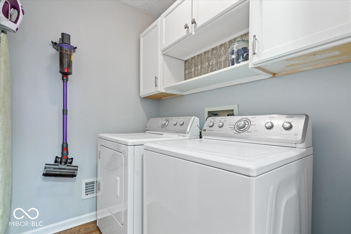 13363 Lantern Road Fishers, IN 46038 - Photo 28 of 38 Gallery Image 28