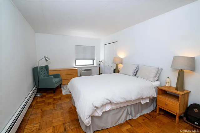 $269,900 | 200 Diplomat Drive, Unit 8B, Mount Kisco, NY 10549