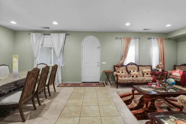 $725,000 | 82600 Lordsburg Drive, Indio, CA 92203