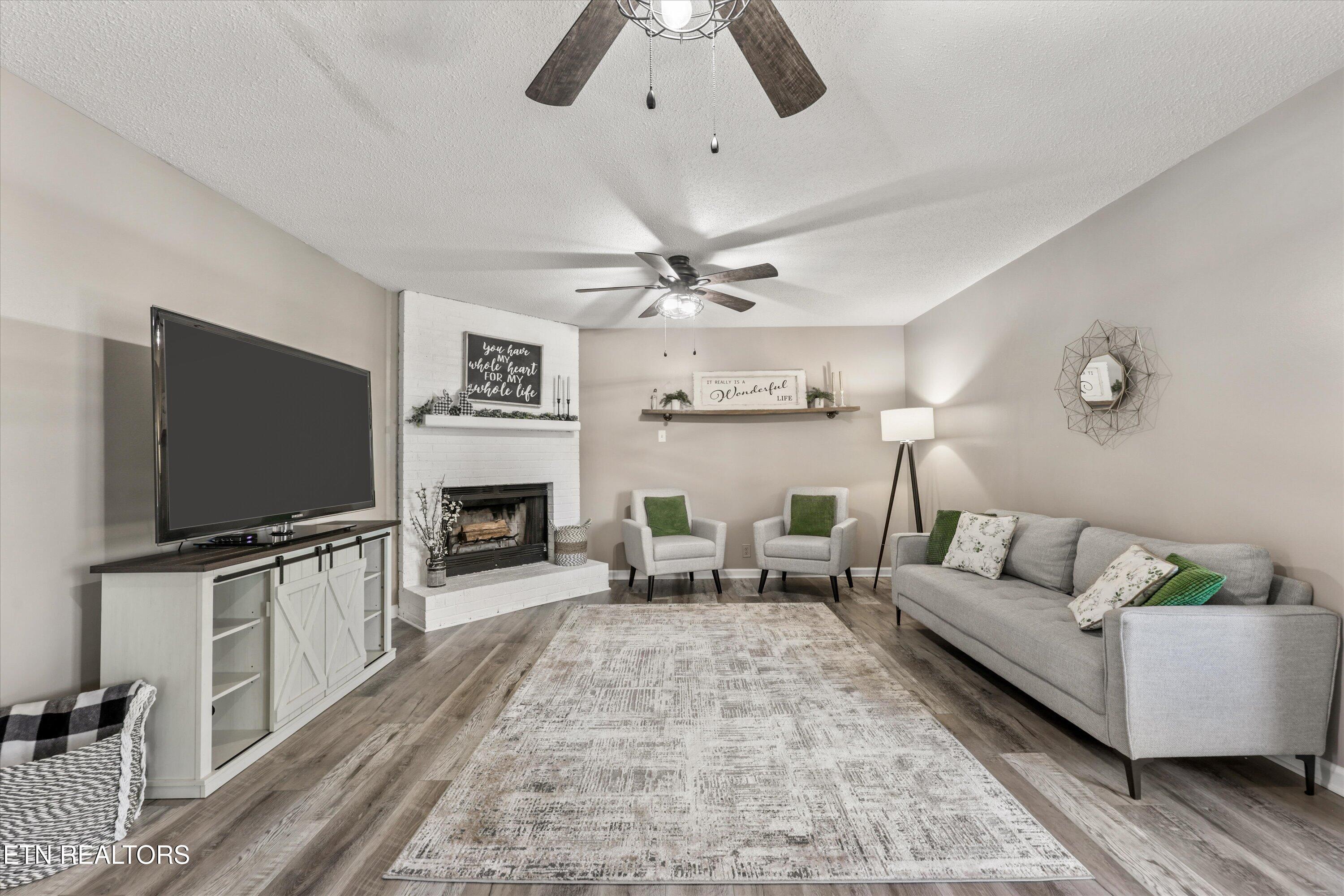 828 View Harbour Road Knoxville, TN 37934 - Photo 7 of 52 29-828 View Harbour Rd-35