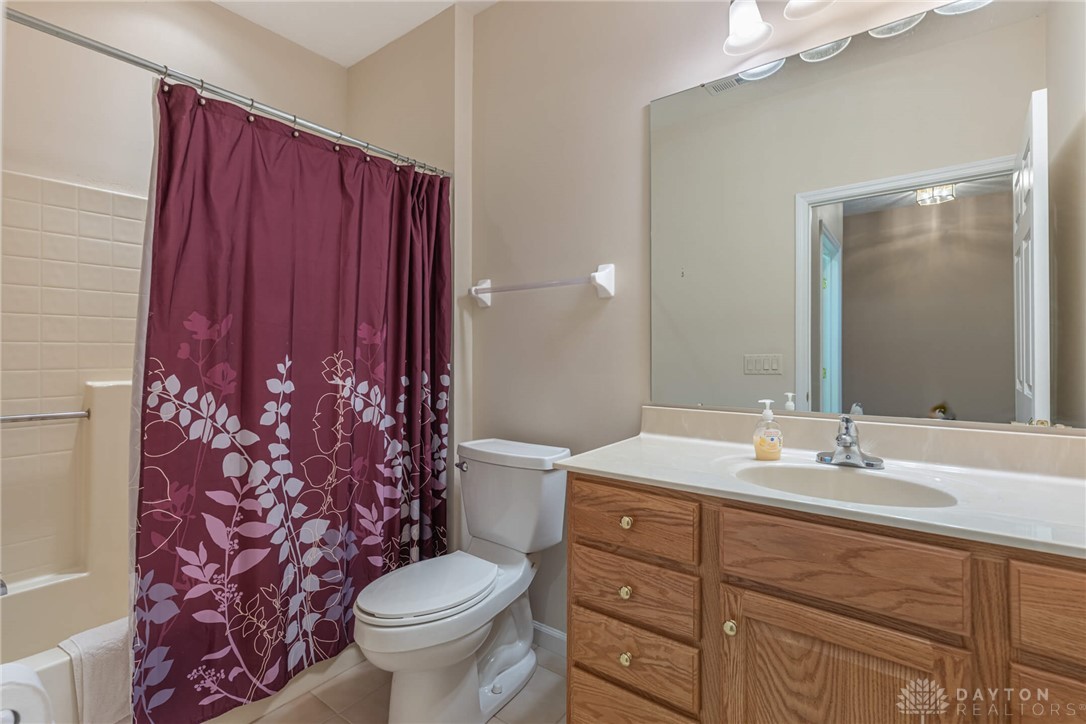 1453 Little Yankee Run Centerville, OH 45458 - Photo 19 of 23