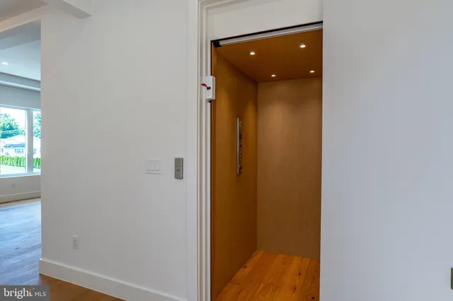 $3,180,000 | 1935 Foxhall Road, McLean, VA 22101