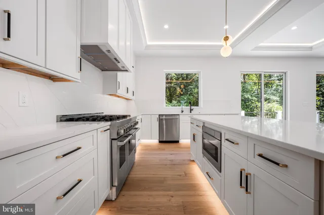 $3,180,000 | 1935 Foxhall Road, McLean, VA 22101