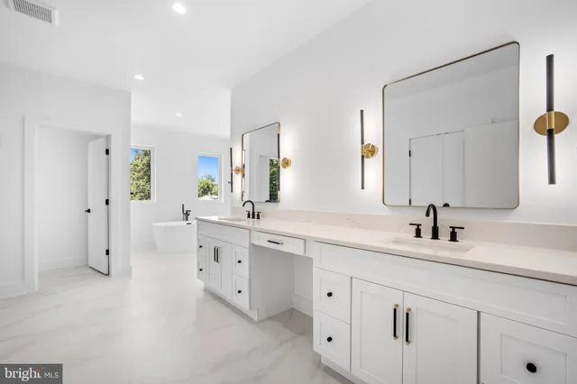 $3,180,000 | 1935 Foxhall Road, McLean, VA 22101