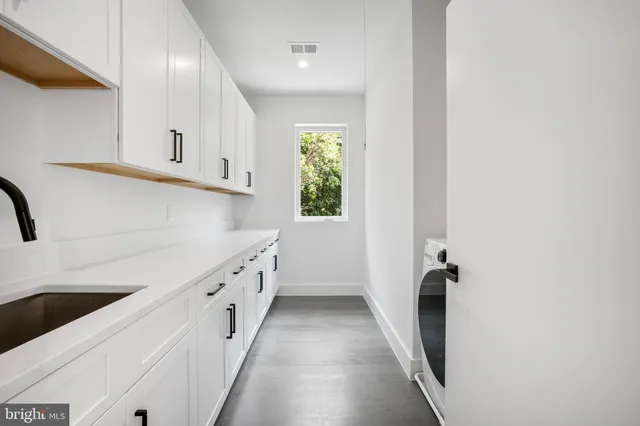 $3,180,000 | 1935 Foxhall Road, McLean, VA 22101