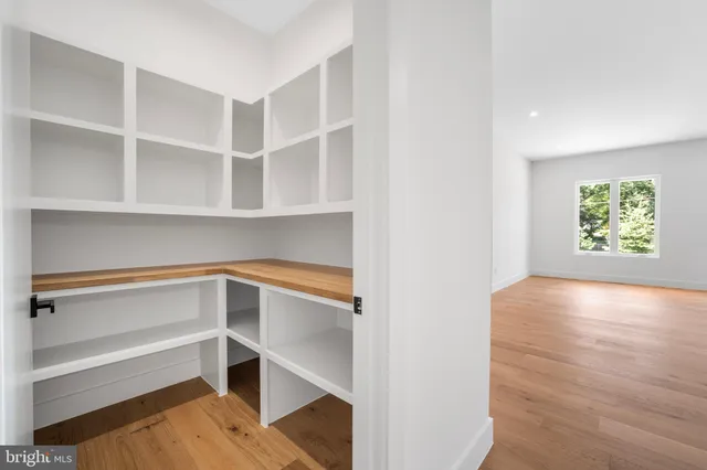 $3,180,000 | 1935 Foxhall Road, McLean, VA 22101