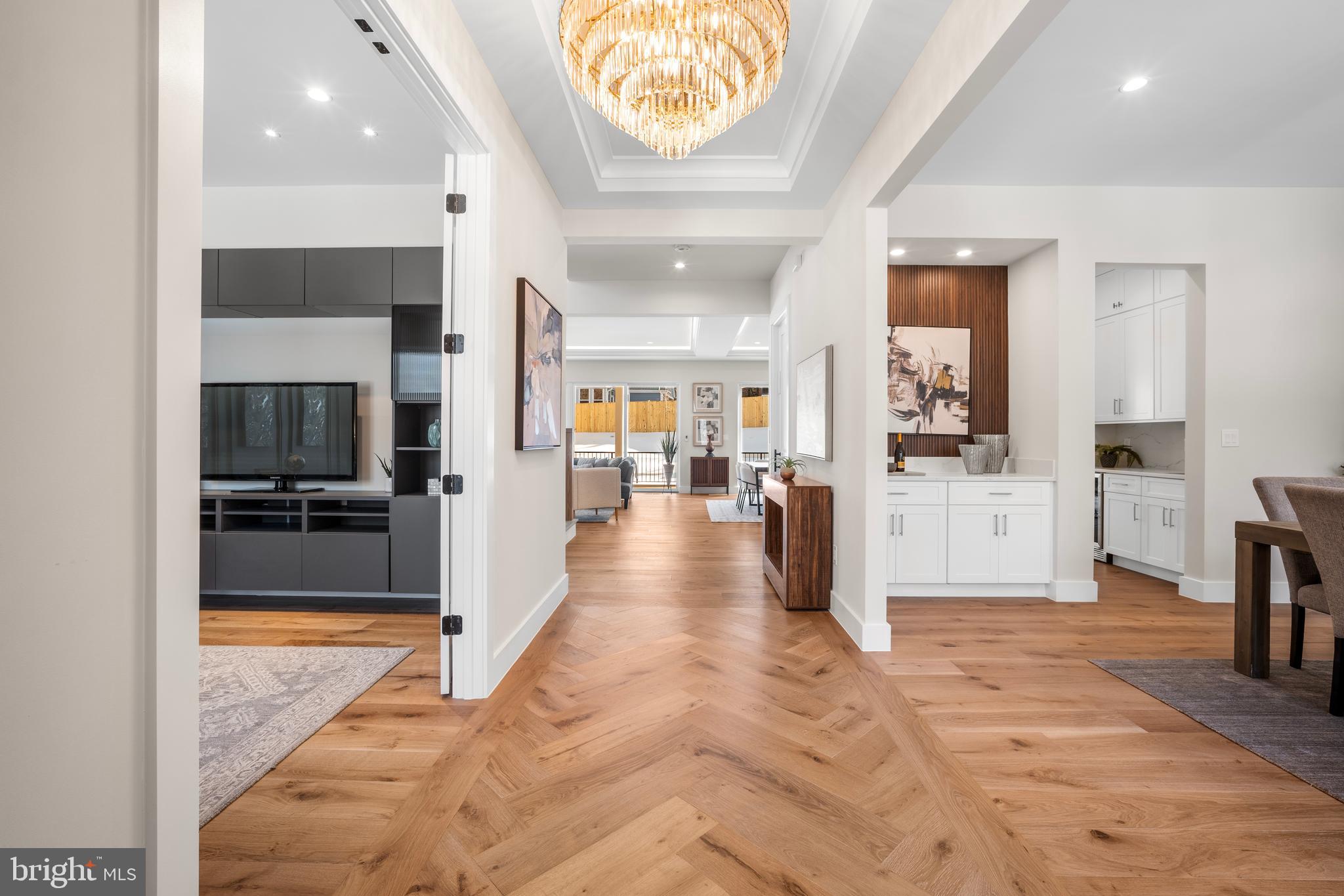 1935 Foxhall Road McLean, VA 22101 - Photo 7 of 80