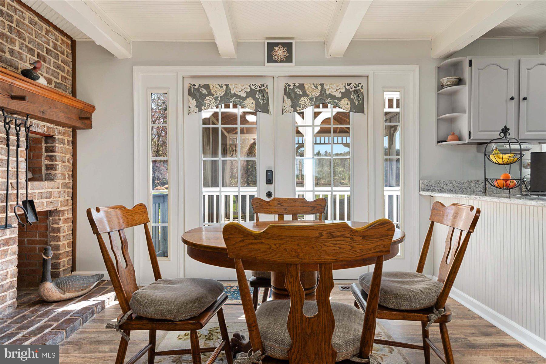 2107 Church Creek Road Cambridge, MD 21613 - Photo 17 of 84 Kitchen Eating area
