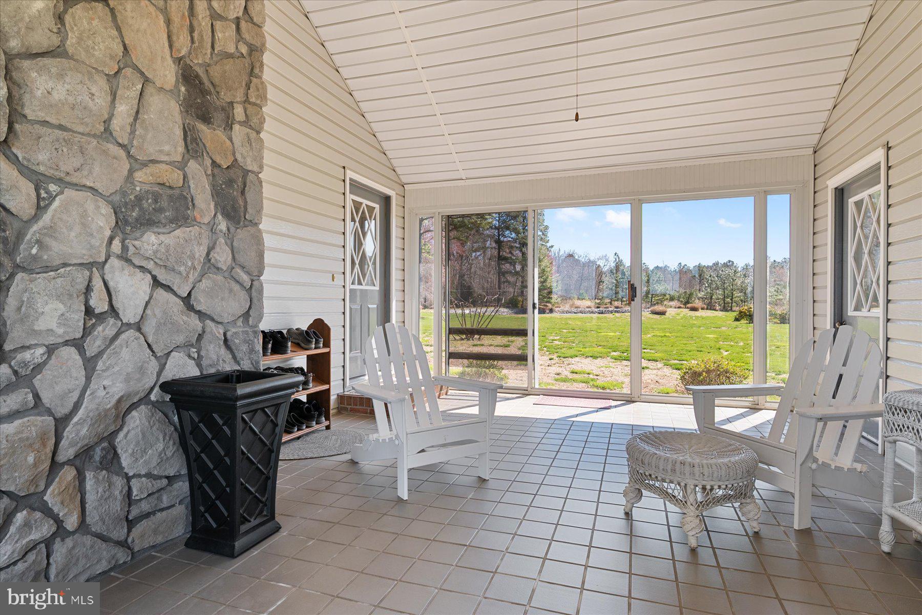 2107 Church Creek Road Cambridge, MD 21613 - Photo 26 of 84 Sunroom / Breezeway