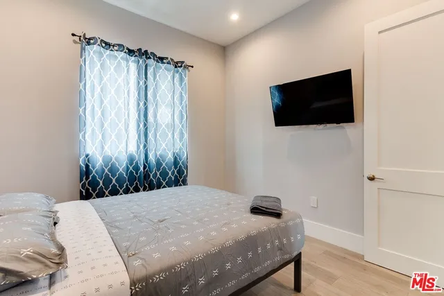 $5,895 | 4826 Pickford Street, Los Angeles, CA 90019