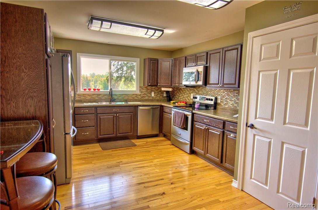 5041 Owen Road Linden, MI 48451 - Photo 3 of 51 DSC_5230_1_2_Optimizer.jpg