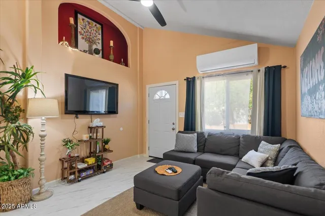 $269,000 | 421 West Moffatt Street, Superior, AZ 85173