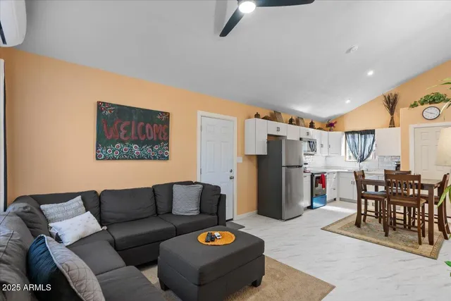 $269,000 | 421 West Moffatt Street, Superior, AZ 85173