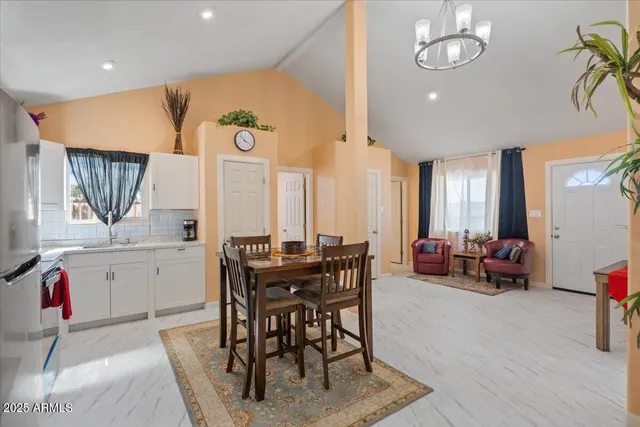 $269,000 | 421 West Moffatt Street, Superior, AZ 85173