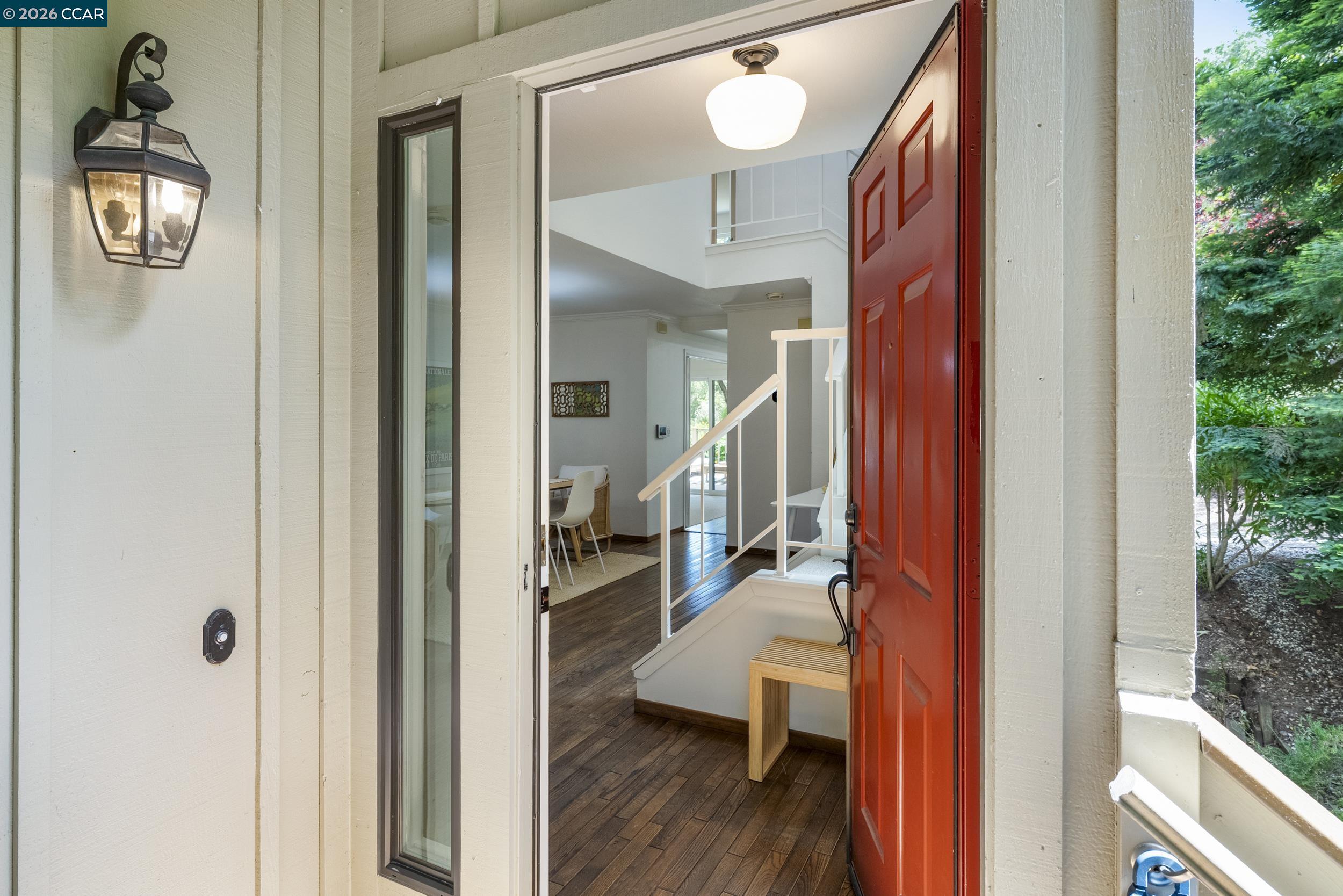 28 Curlew Way Novato, CA 94949 - Photo 2 of 42