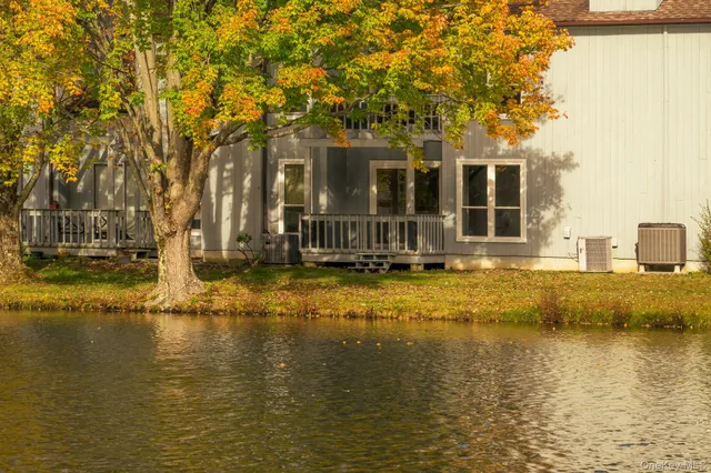 $530,000 | 14 Pond Drive East, Rhinebeck, NY 12572