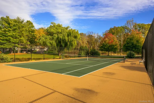 $530,000 | 14 Pond Drive East, Rhinebeck, NY 12572