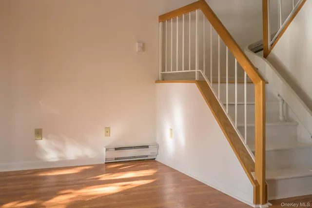 $530,000 | 14 Pond Drive East, Rhinebeck, NY 12572