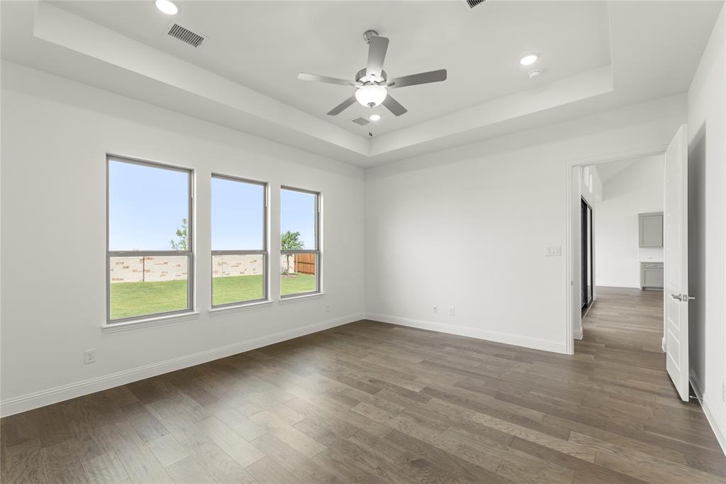 332 Bay Laurel Road McKinney, TX 75071 - Photo 14 of 27 14. 332 Bay Laurel - Primary