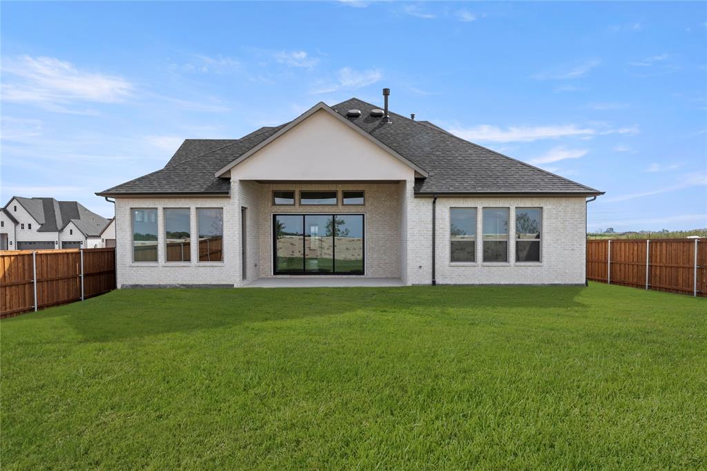 332 Bay Laurel Road McKinney, TX 75071 - Photo 26 of 27 26. 332 Bay Laurel - Back