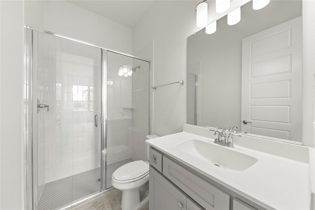 332 Bay Laurel Road McKinney, TX 75071 - Photo 7 of 27 07. 332 Bay Laurel - 2ND Bath