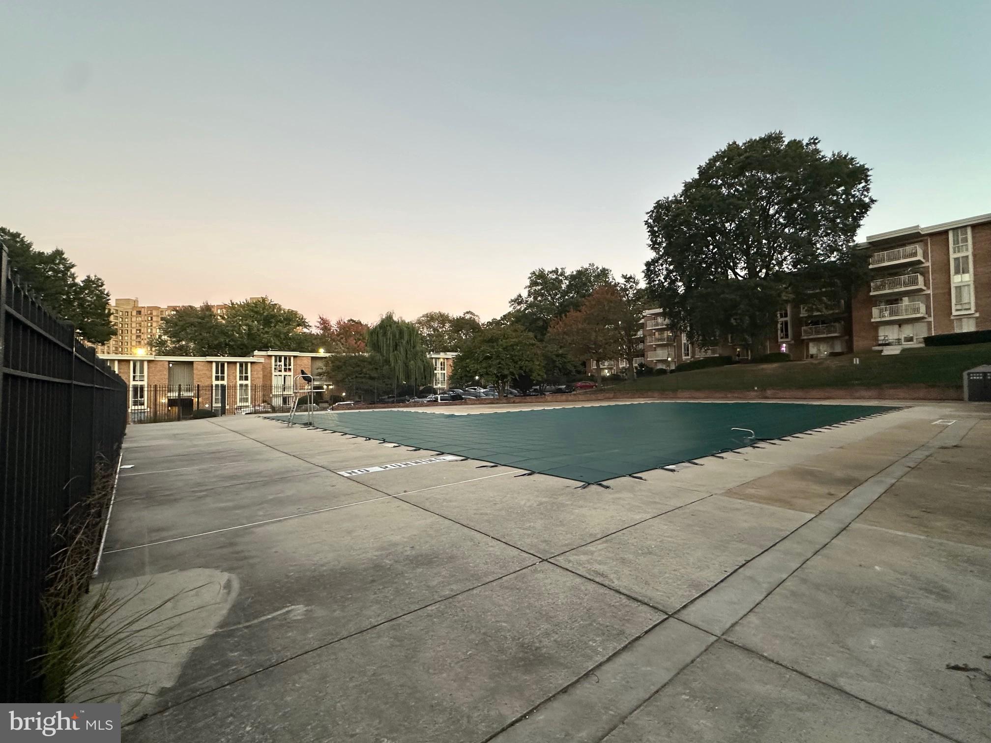 2626 Fort Farnsworth Road, Unit 200 Alexandria, VA 22303 - Photo 22 of 22 Pool
