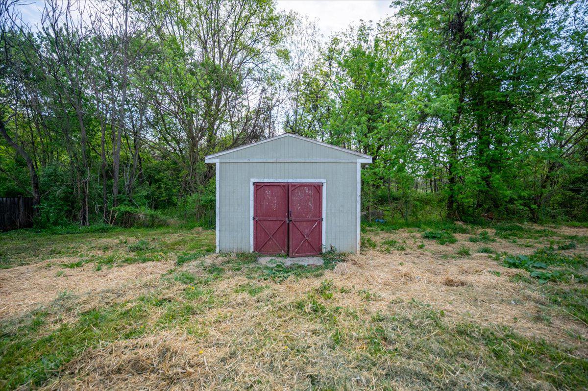322 Reynard Road Kearneysville, WV 25430 - Photo 19 of 22 Shed in Rear