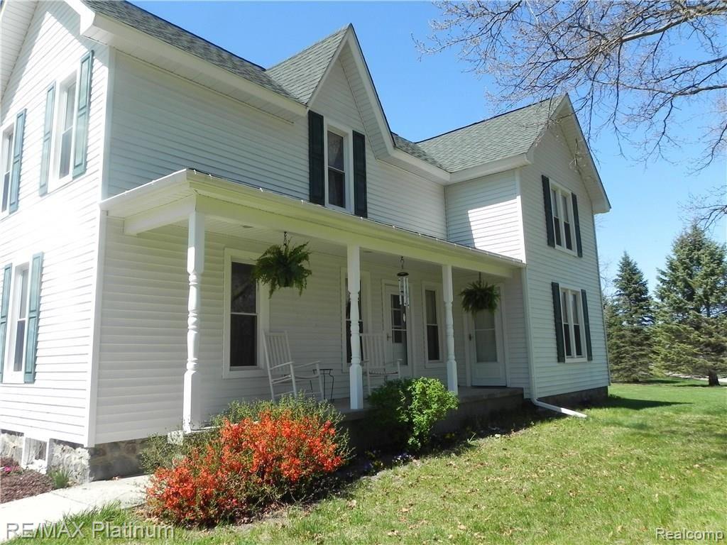 2285 Armond Road Howell, MI 48855 - Photo 3 of 29 front.JPG