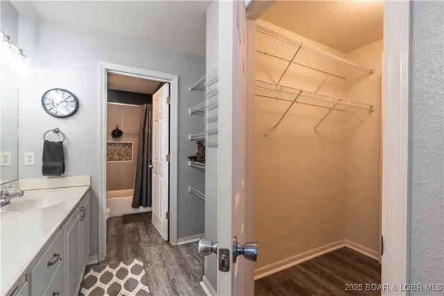 $285,000 | 40 Lighthouse Road, Unit 6205, Lake Ozark, MO 65049