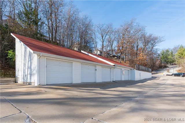$285,000 | 40 Lighthouse Road, Unit 6205, Lake Ozark, MO 65049