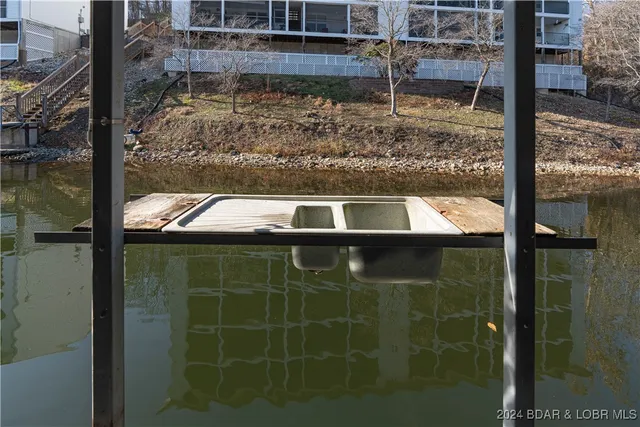 $285,000 | 40 Lighthouse Road, Unit 6205, Lake Ozark, MO 65049