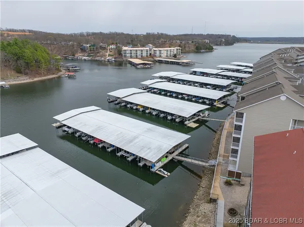 $277,000 | 40 Lighthouse Road, Unit 6205, Lake Ozark, MO 65049