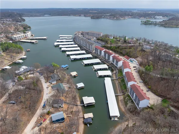 $277,000 | 40 Lighthouse Road, Unit 6205, Lake Ozark, MO 65049