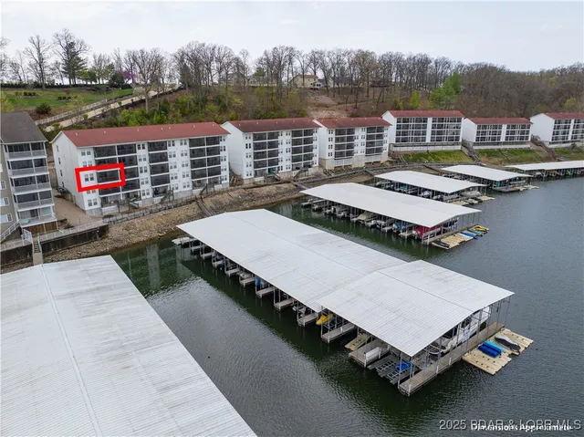 $285,000 | 40 Lighthouse Road, Unit 6205, Lake Ozark, MO 65049