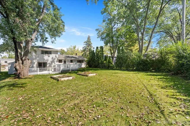 $455,000 | 3011 Scenicwood Lane, Woodridge, IL 60517