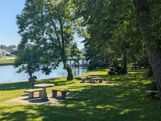 $354,900 | 9 Alta Vista, Huntsville, TX 77340