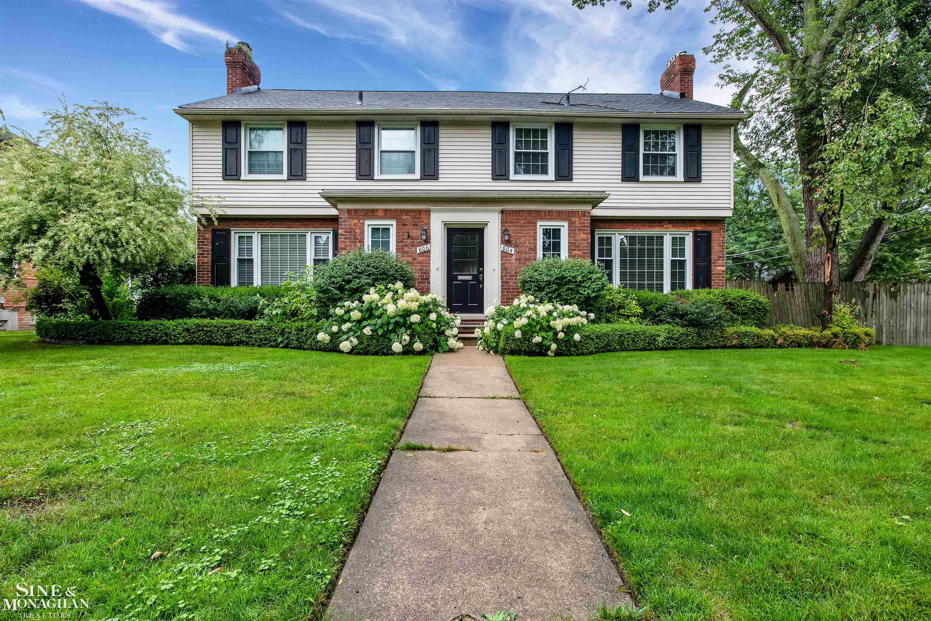 804 Harcourt Road Grosse Pointe, MI 48230 - Photo 1 of 5