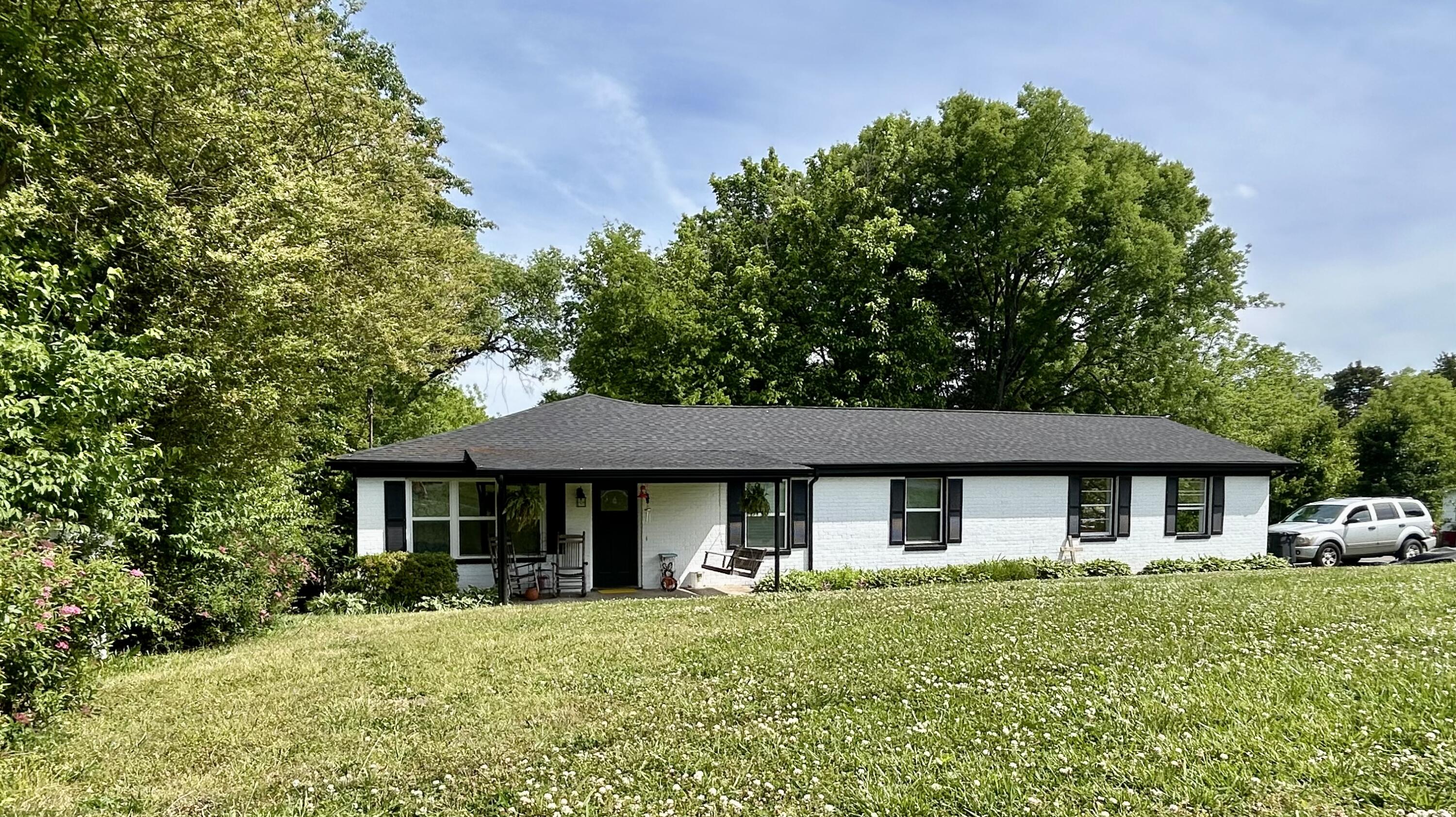 711 Walter Street Athens, TN 37303 - Photo 1 of 29 front left